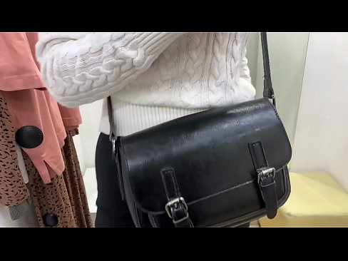 ❤️ Ommaviy onanizm yosh kaltak FeralBerry bir dildo bilan fitting xonasida ❤ Sluts uz.mass-pr.ru ️❤